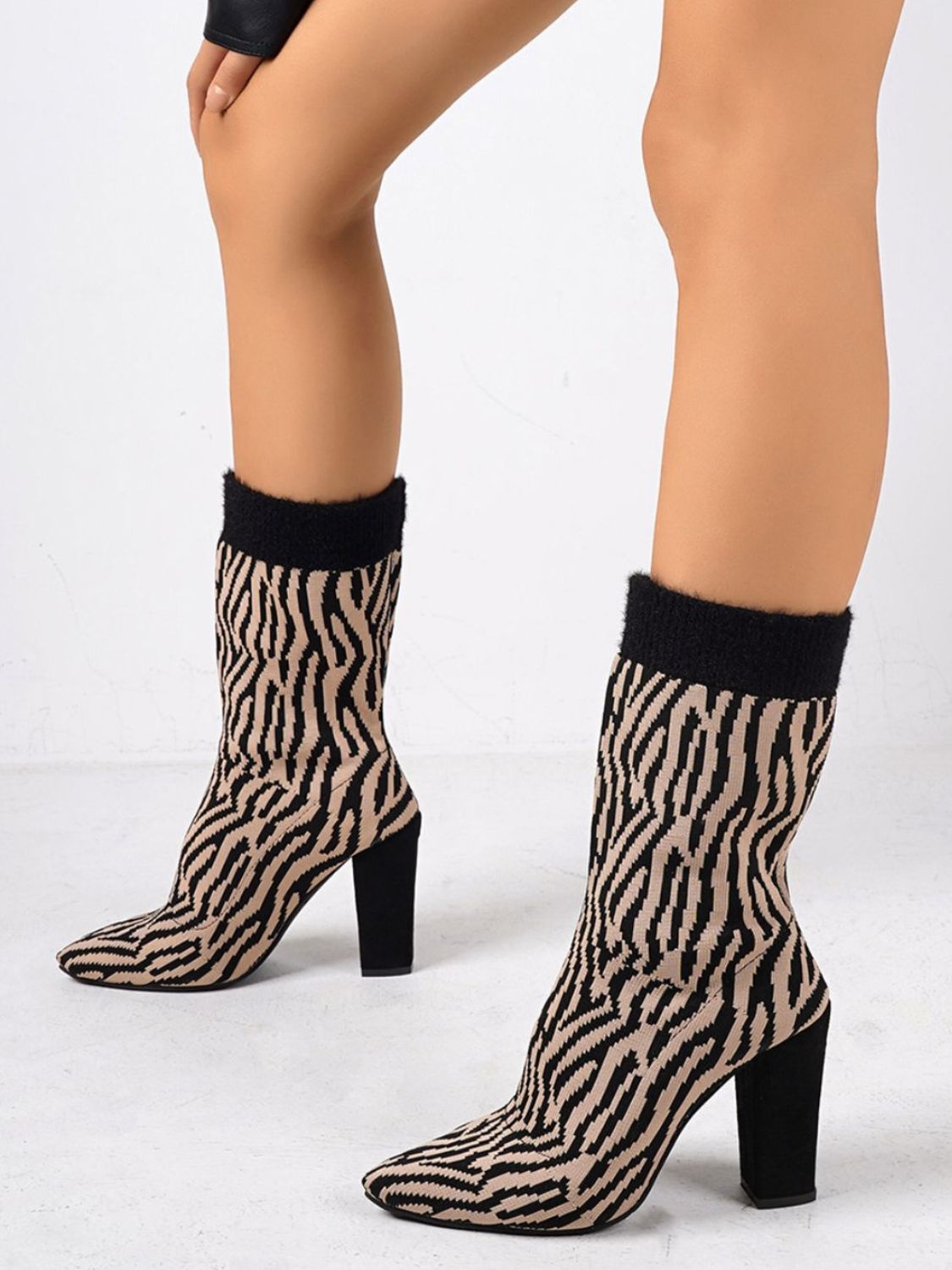 Mesh Point Toe Block Heel Boots